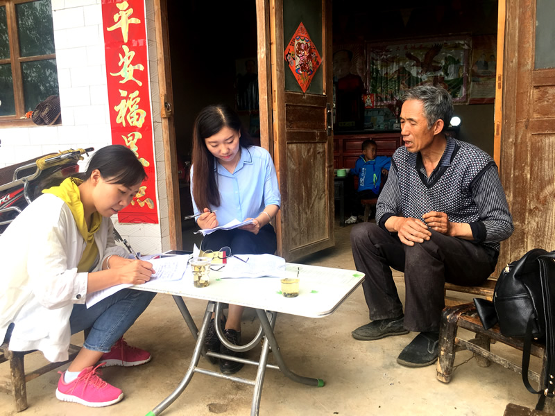 市龍江城鄉(xiāng)發(fā)展集團公司持續(xù)開展精準扶貧幫扶工作