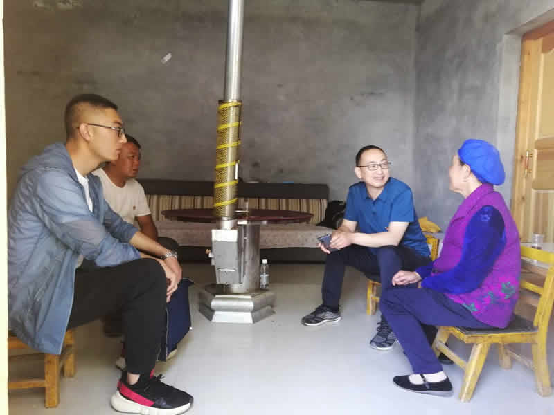 “感黨恩、憶黨史”，--市龍江城鄉(xiāng)發(fā)展集團公司開展慶祝建黨99周年主題黨日活動