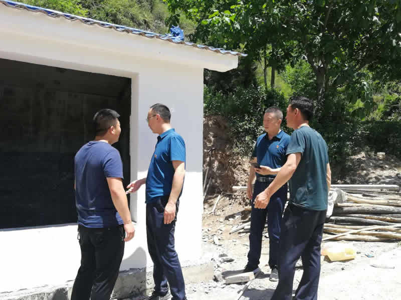 “感黨恩、憶黨史”，--市龍江城鄉(xiāng)發(fā)展集團公司開展慶祝建黨99周年主題黨日活動