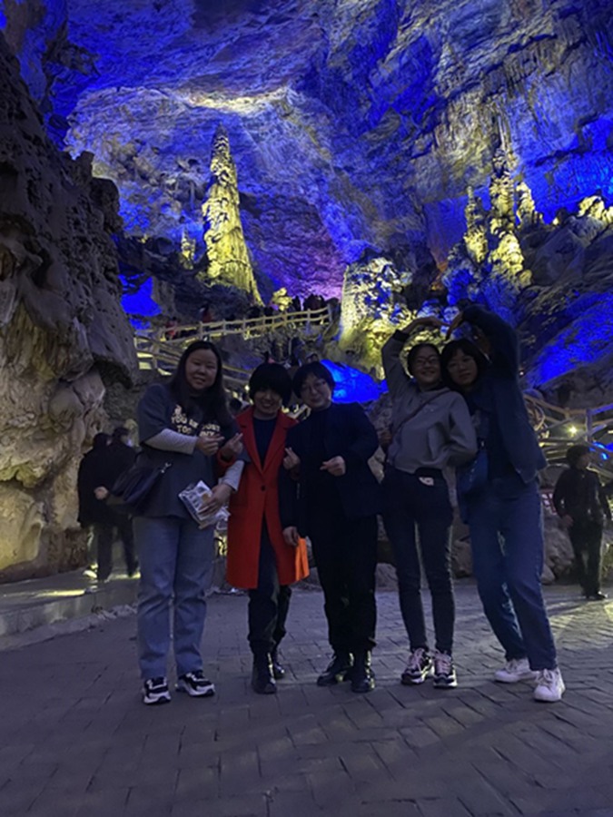 擁抱春天，不負(fù)春光——市龍江集團(tuán)歡慶“三?八”國(guó)際勞動(dòng)?jì)D女節(jié)